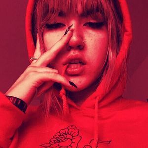 Meet your Posher, Chloe